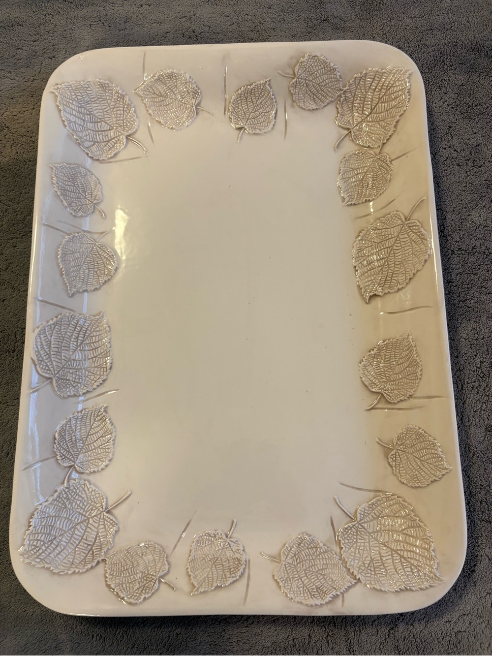 Large ceramic leaf meat platter - Picture 4 of 5